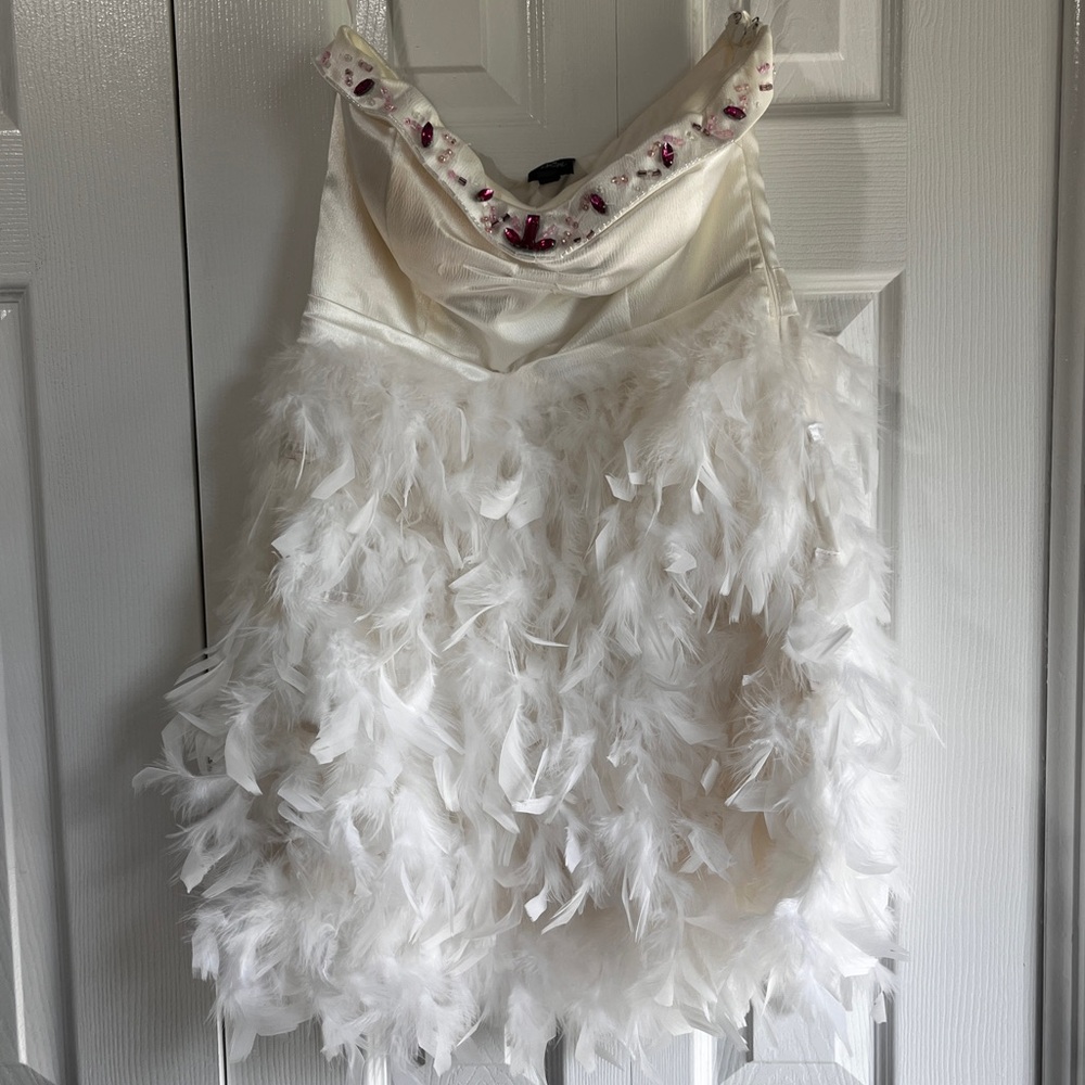 Elegant White Feathered Juniors Dress